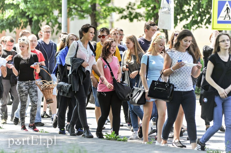 Studenci przeszli ulicami miasta zdjęcie nr 152902