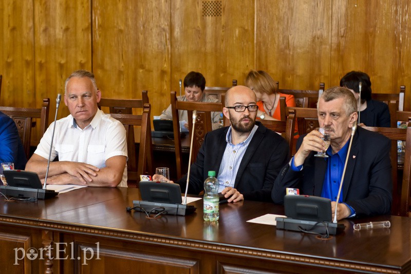 Nadzwyczajnie krótka sesja zdjęcie nr 153640