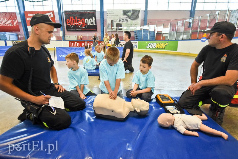 Autoriada uczy bezpieczeństwa na drodze zdjęcie nr 153678