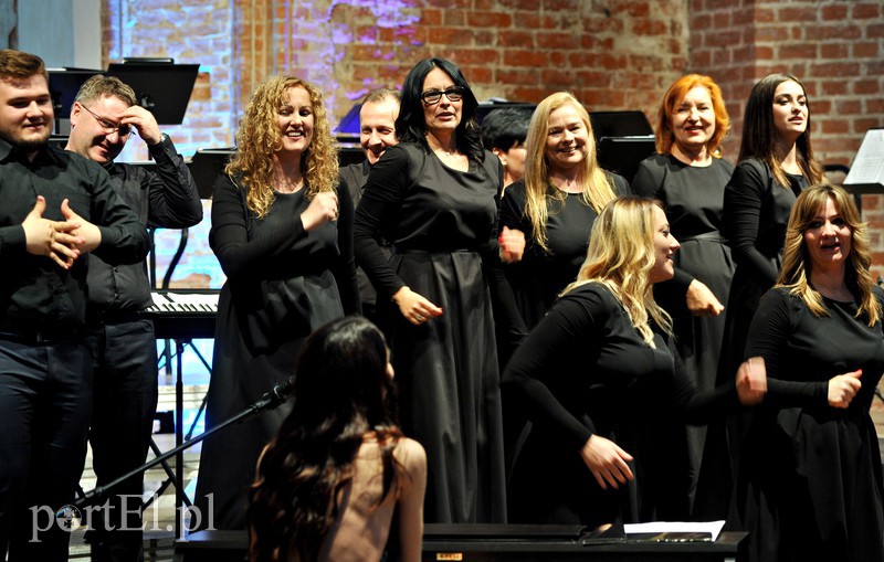 Śpiewająca wizytówka miasta w Galerii El zdjęcie nr 153909