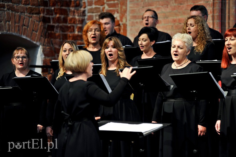 Śpiewająca wizytówka miasta w Galerii El zdjęcie nr 153895