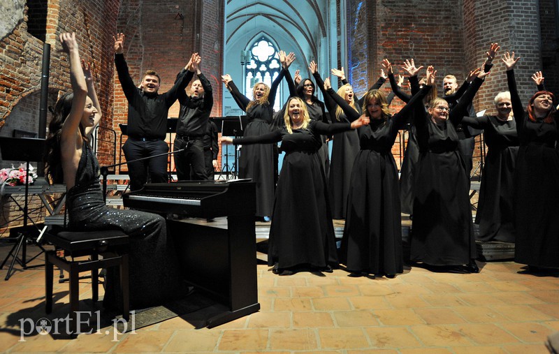 Śpiewająca wizytówka miasta w Galerii El zdjęcie nr 153905