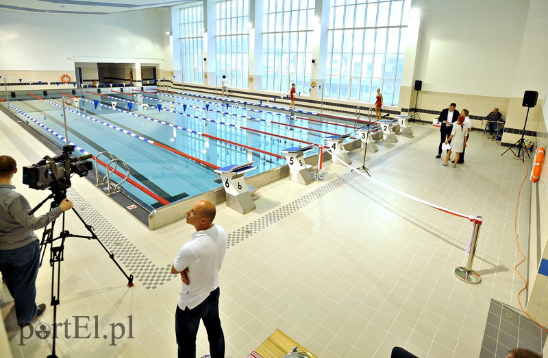 Na basenie przy Robotniczej można już pływać zdjęcie nr 153934