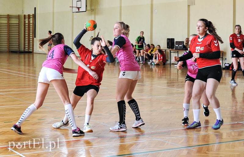 Młode szczypiornistki opanowały Elbląg zdjęcie nr 154629