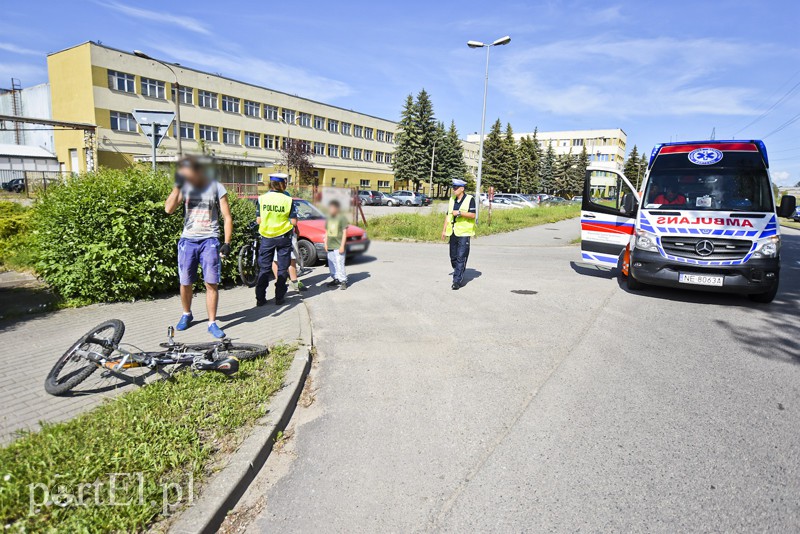 Dwaj rowerzyści zderzyli się z oplem zdjęcie nr 154692