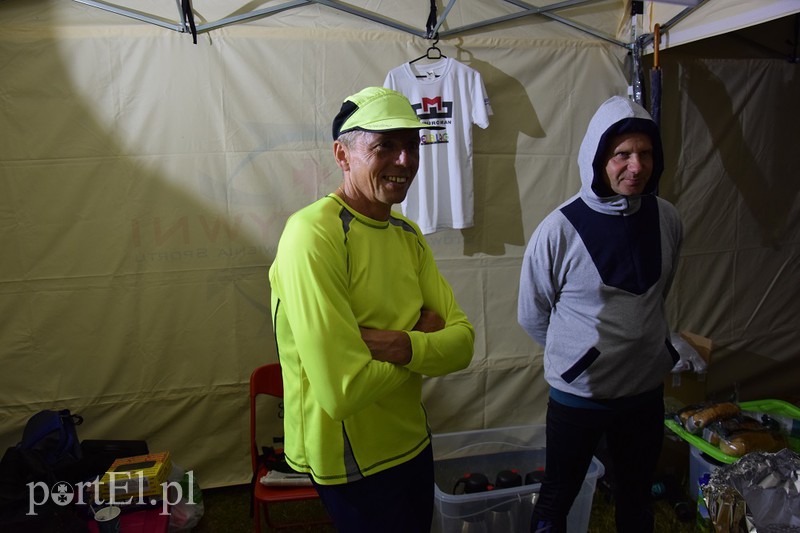 Nocą biegali po Bażantarni zdjęcie nr 155138