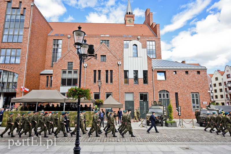 Elbląg powitał Wielonarodową Dywizję Północny-Wschód zdjęcie nr 155641