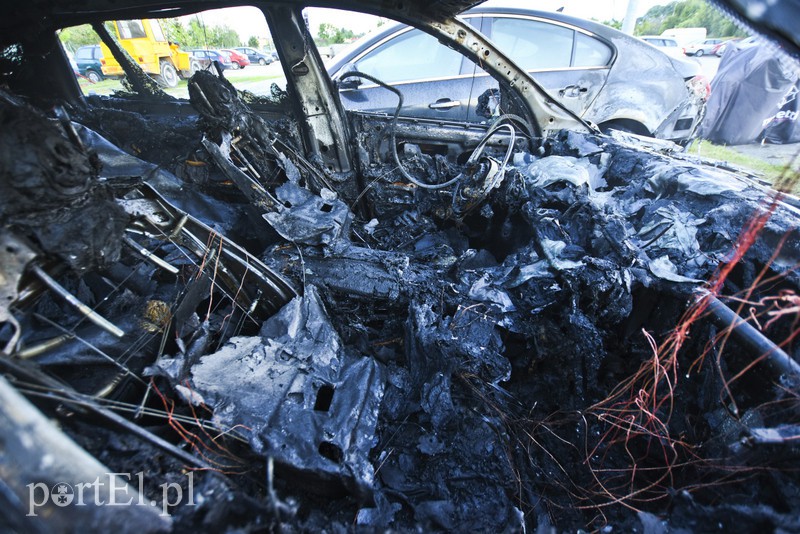 Pożar bmw przy ul. Kossaka zdjęcie nr 155735