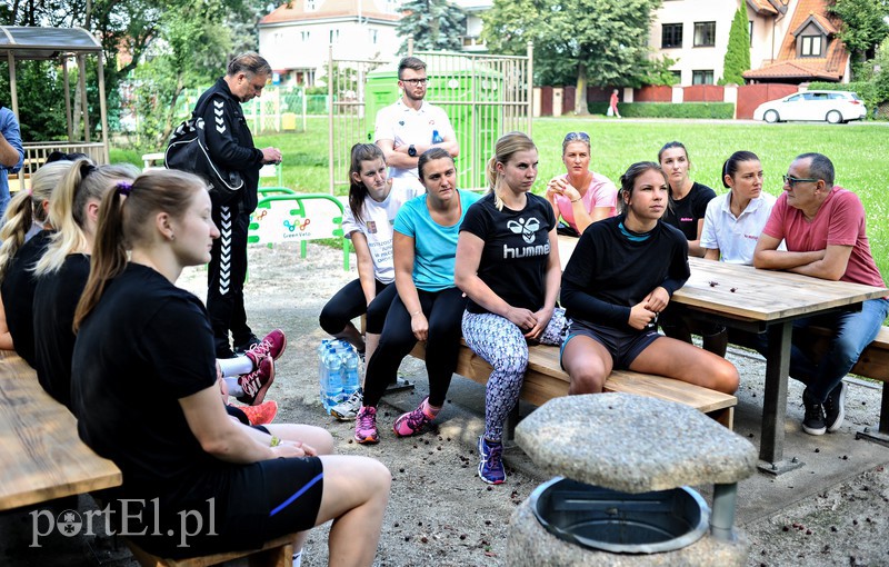 Piłkarki Kram Startu rozpoczęły treningi zdjęcie nr 155935