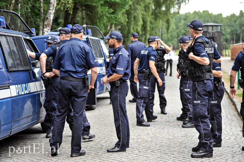  Tłumy przyjechały do Sztutowa, by witać książęcą parę zdjęcie nr 156305