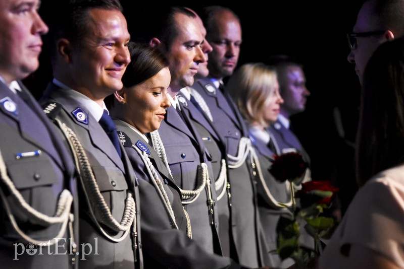 Uroczystości dzisiaj, zabawa w niedzielę zdjęcie nr 156447