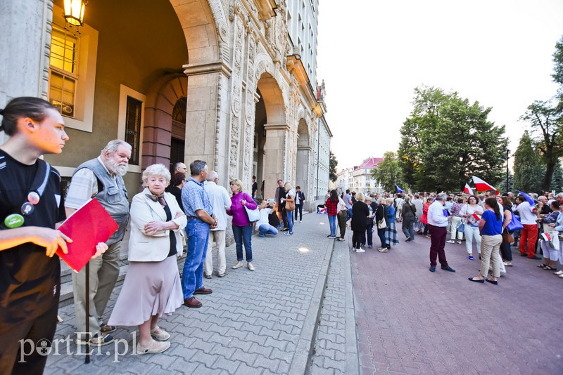 Protest pod sądem  zdjęcie nr 156469