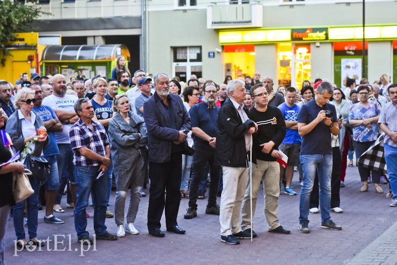 Protest pod sądem  zdjęcie nr 156491