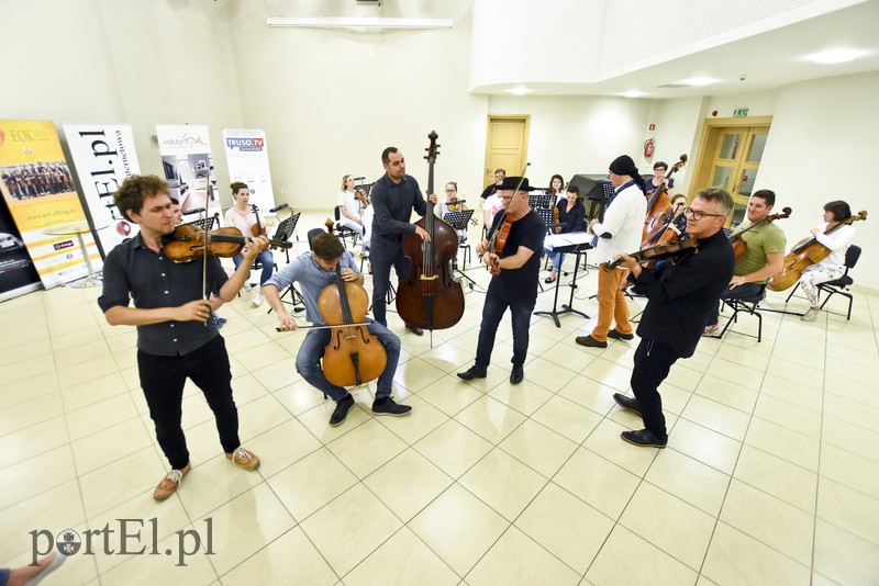 Folkowe melodie zabrzmią w kościołach zdjęcie nr 156529