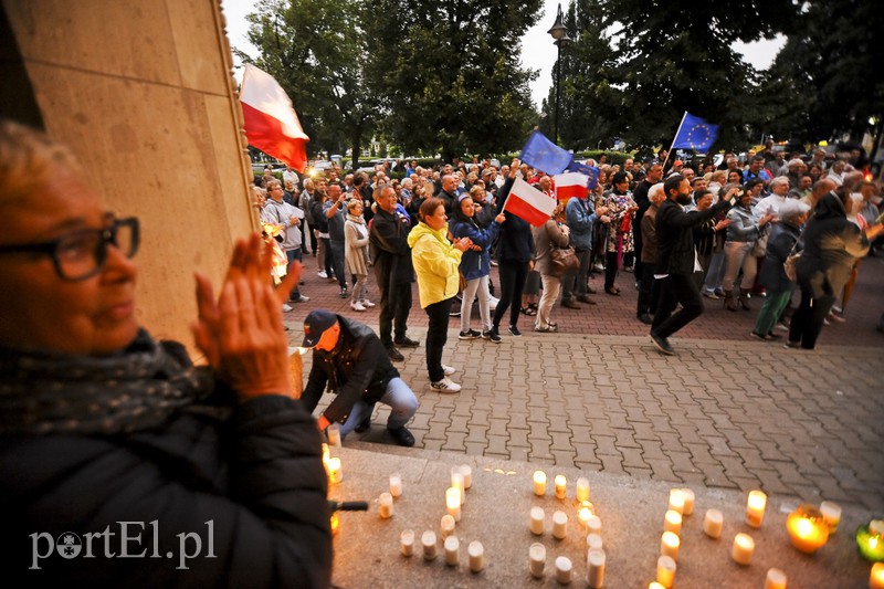 "Prezydencie chcemy weta", czyli kolejny protest pod sądem zdjęcie nr 156542