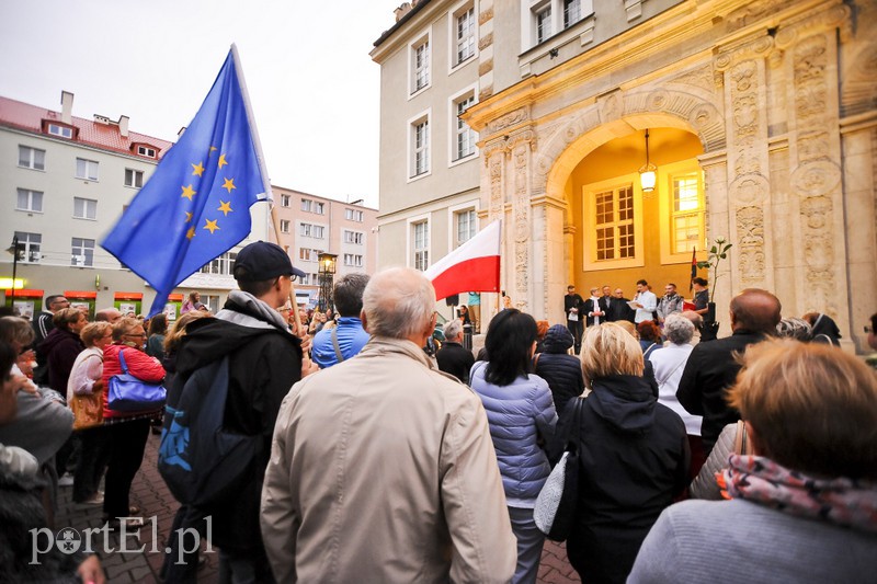"Prezydencie chcemy weta", czyli kolejny protest pod sądem zdjęcie nr 156556