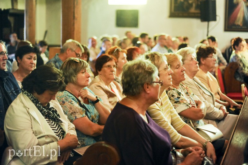 Grali tak energetycznie, że aż struna pękła zdjęcie nr 156651