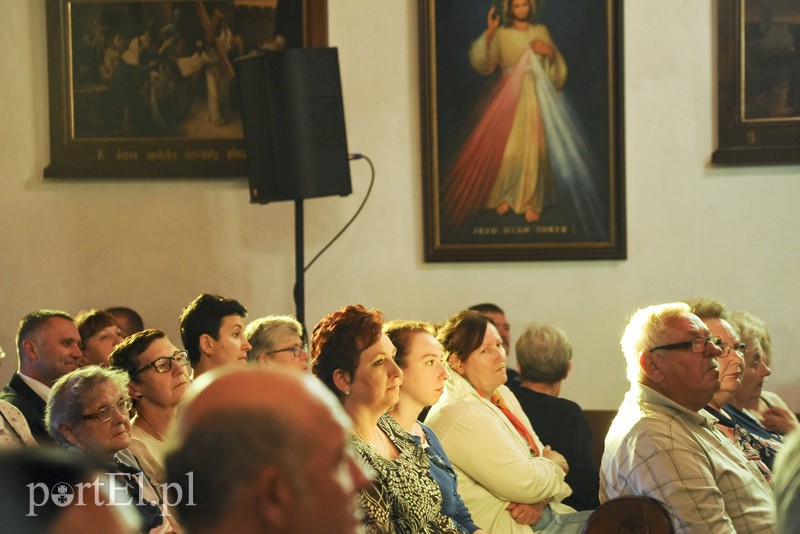 Grali tak energetycznie, że aż struna pękła zdjęcie nr 156649