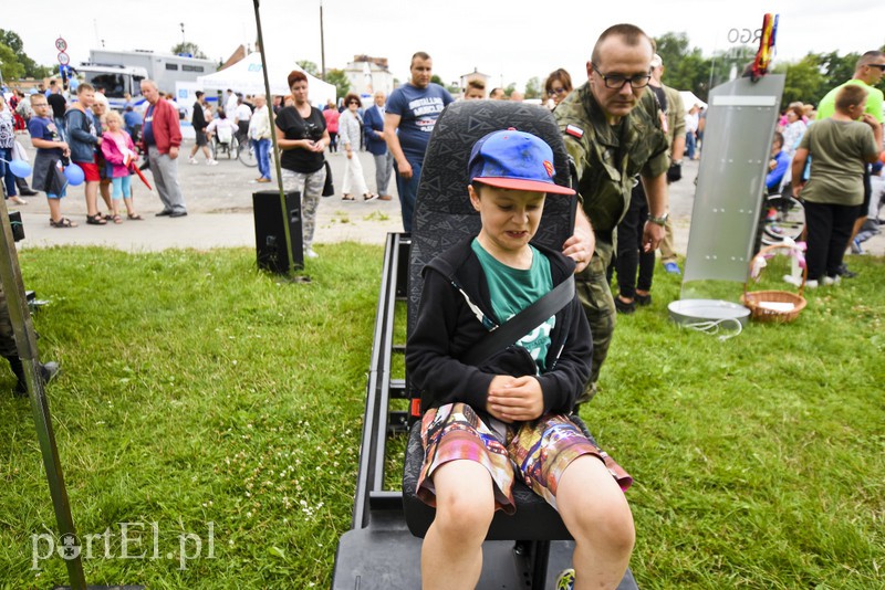 Policyjny festyn na bulwarze zdjęcie nr 156748