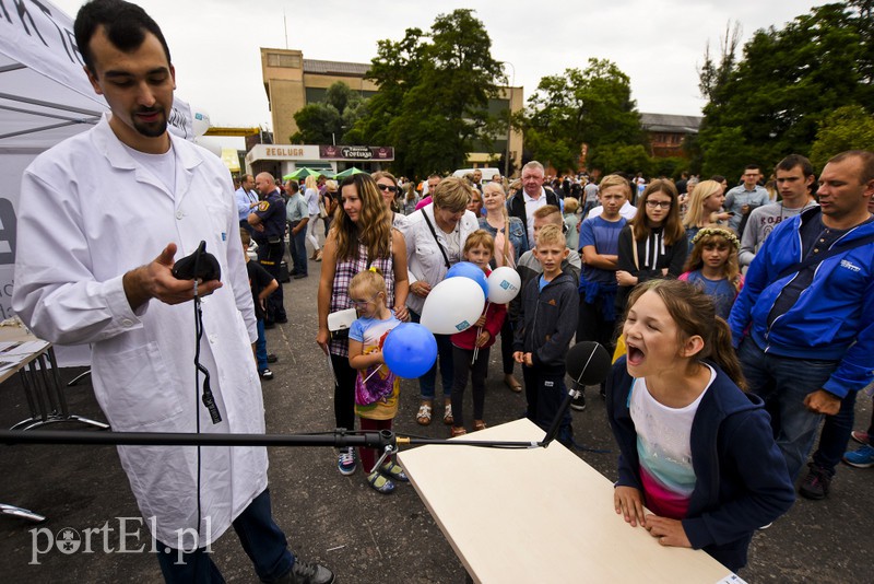 Policyjny festyn na bulwarze zdjęcie nr 156723