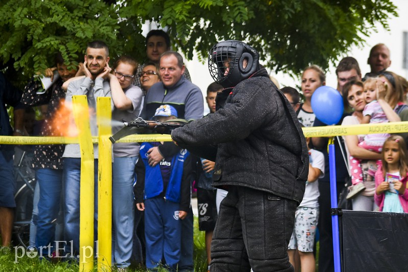 Policyjny festyn na bulwarze zdjęcie nr 156796