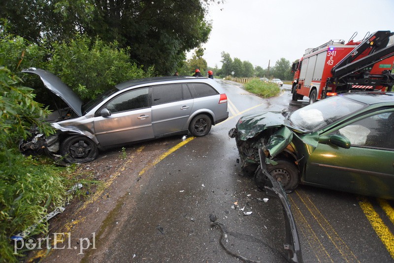  Czołówka dwóch opli zdjęcie nr 156952
