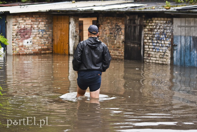 Ulice toną w wodzie zdjęcie nr 157044