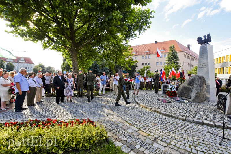 Pamięć o bohaterach sprzed lat zdjęcie nr 157390