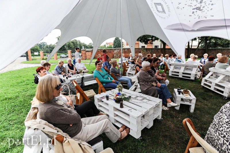Biblioteka serem pachnąca zdjęcie nr 158328