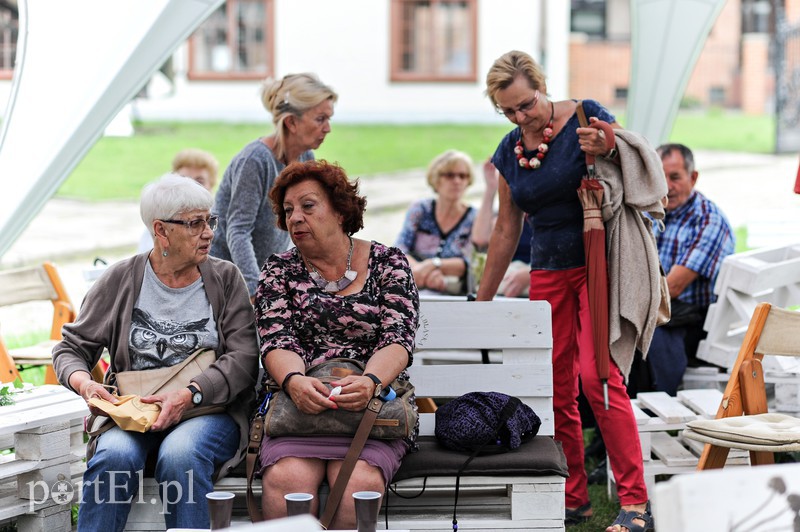 Biblioteka serem pachnąca zdjęcie nr 158322