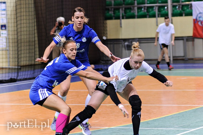 Piłkarki Startu pokonały mistrzynie zdjęcie nr 158720