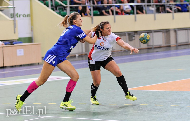 Piłkarki Startu pokonały mistrzynie zdjęcie nr 158723