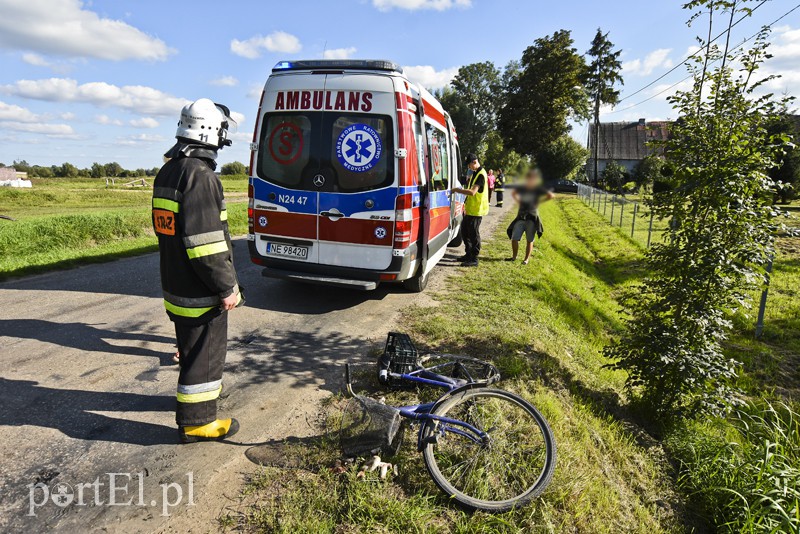 Potrącenie nietrzeźwej rowerzystki w Krzewsku zdjęcie nr 159018
