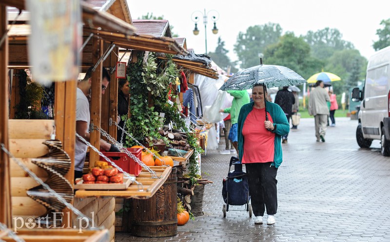 Chleb smakuje nawet w deszczu zdjęcie nr 159109