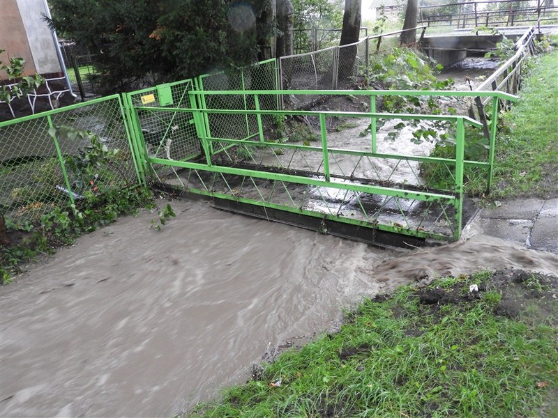 Strumyk w Suchaczu znów się dał we znaki zdjęcie nr 159339