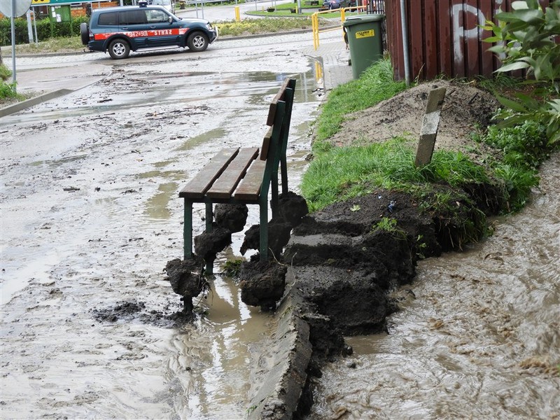 Strumyk w Suchaczu znów się dał we znaki zdjęcie nr 159332