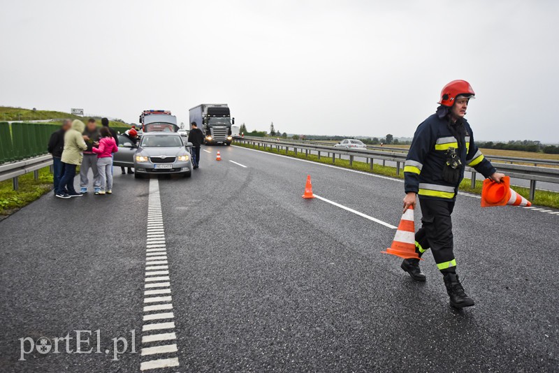 Kolizja przy holowaniu na S7 zdjęcie nr 159670