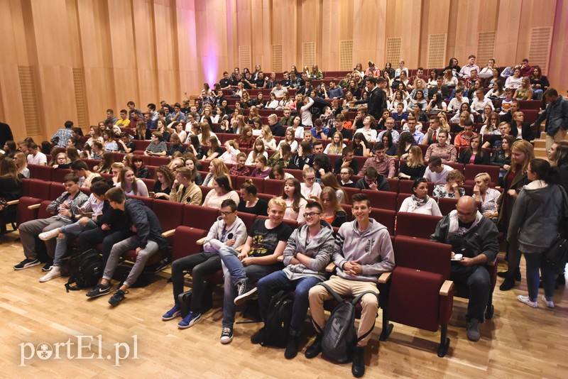 Filharmonia wciągnie maturzystów zdjęcie nr 160233