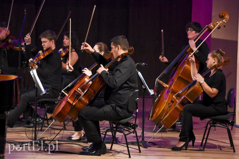 Filharmonia wciągnie maturzystów zdjęcie nr 160240
