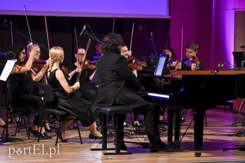 Filharmonia wciągnie maturzystów zdjęcie nr 160238