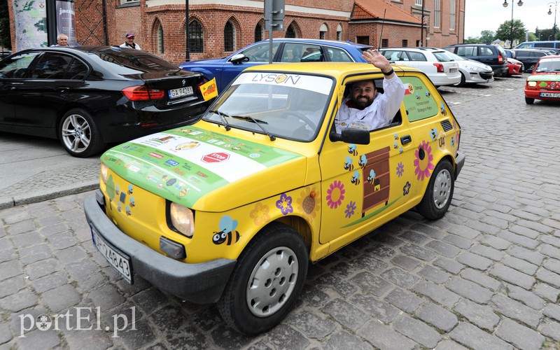 Jadą przez kraj żeby pomóc pszczołom zdjęcie nr 160326