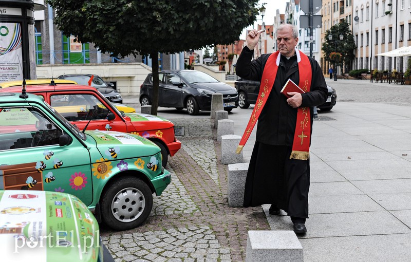 Jadą przez kraj żeby pomóc pszczołom zdjęcie nr 160344