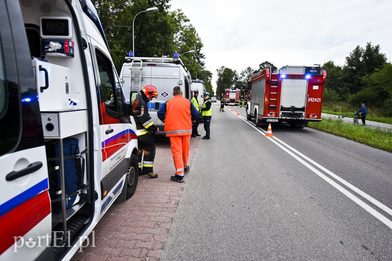 Dachował mercedesem na Fromborskiej zdjęcie nr 160351