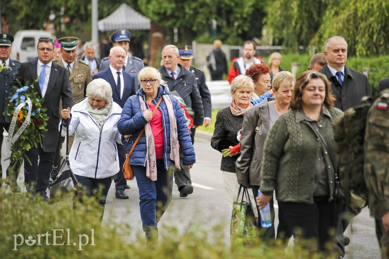 Elblążanie pamiętają o sowieckiej agresji zdjęcie nr 160653