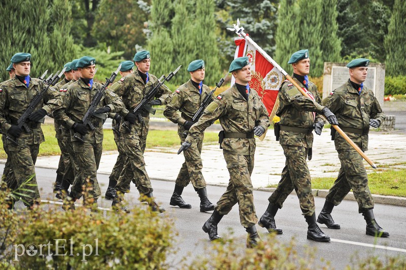 Elblążanie pamiętają o sowieckiej agresji zdjęcie nr 160651