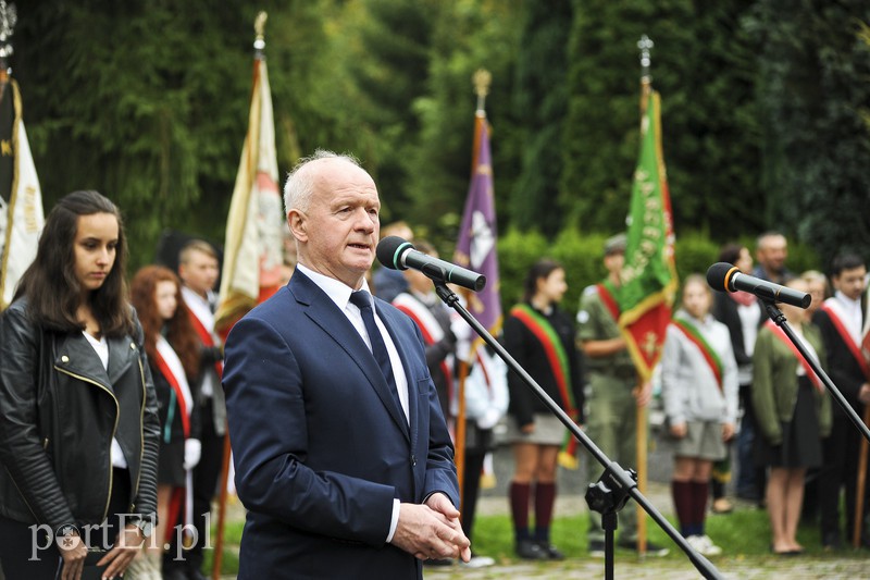 Elblążanie pamiętają o sowieckiej agresji zdjęcie nr 160664