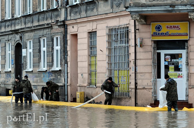 Mieszkańcy: nikt nas nie ostrzegł przed wielką wodą zdjęcie nr 160878