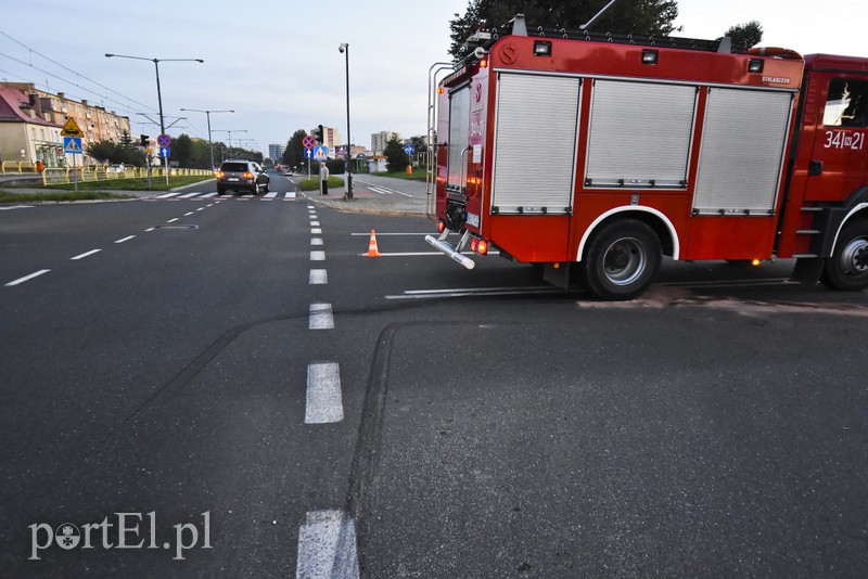 Zderzenie seata z ambulansem zdjęcie nr 161285