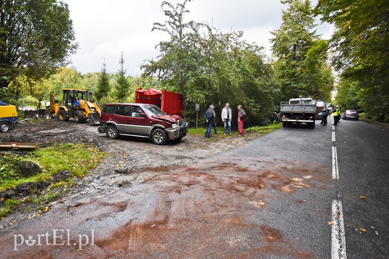 Kolizja na rogatkach Elbląga. Uwaga na utrudnienia w ruchu zdjęcie nr 161763