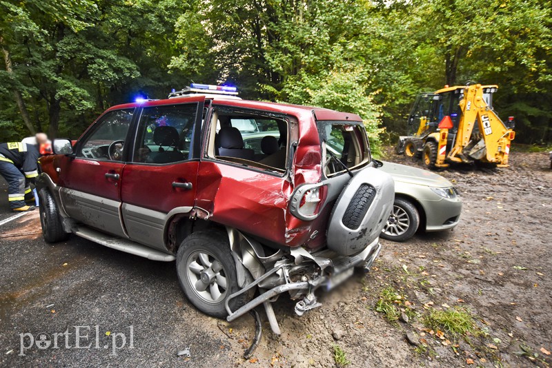 Kolizja na rogatkach Elbląga. Uwaga na utrudnienia w ruchu zdjęcie nr 161749